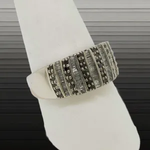 10K White Gold Black and White Diamond Ring Size 9.75 Preowned Jewelry