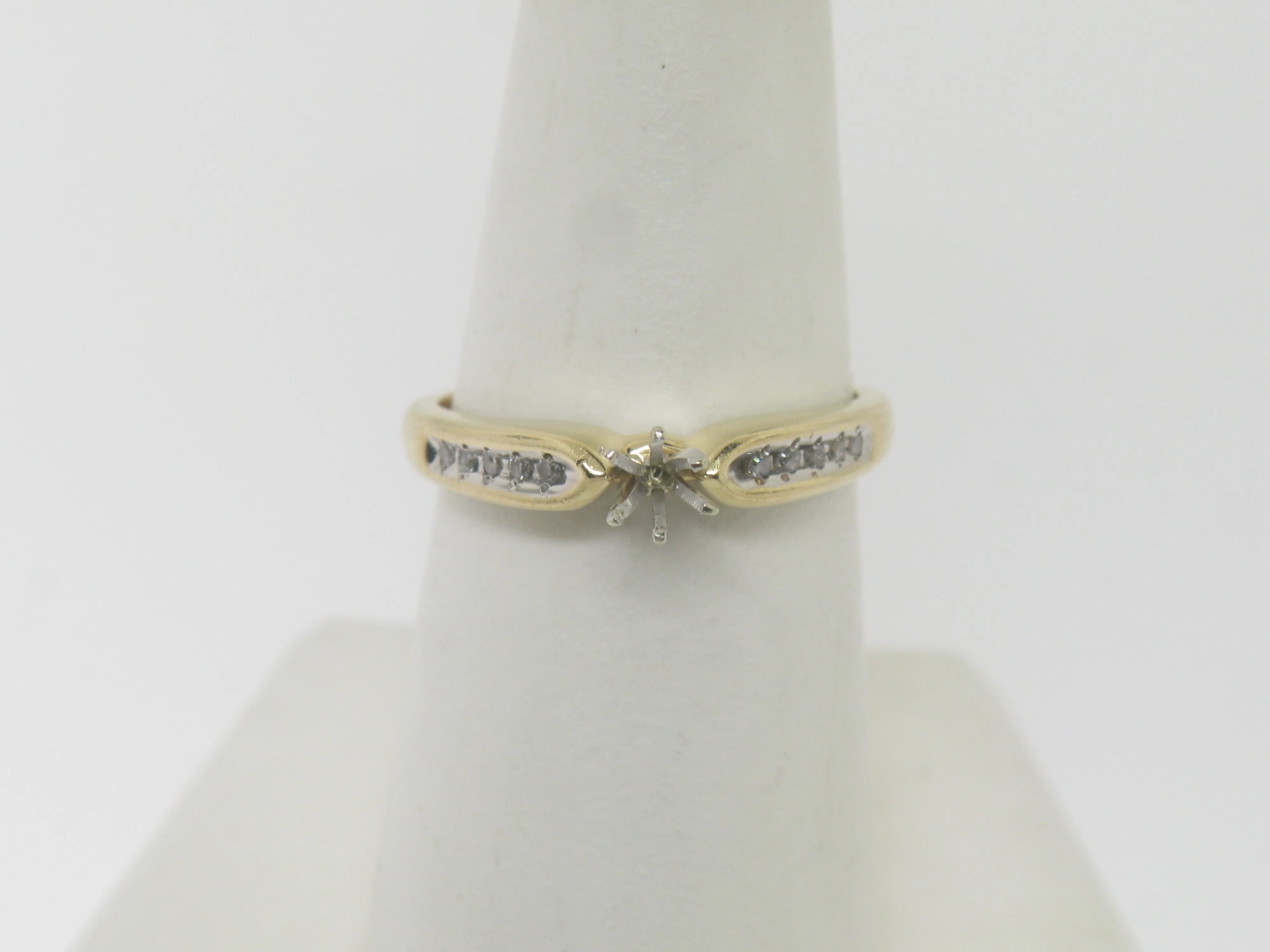 14K Yellow and White Gold Diamond Semi Mounting (Up to 1/4 CT) (Estate Jewelry)