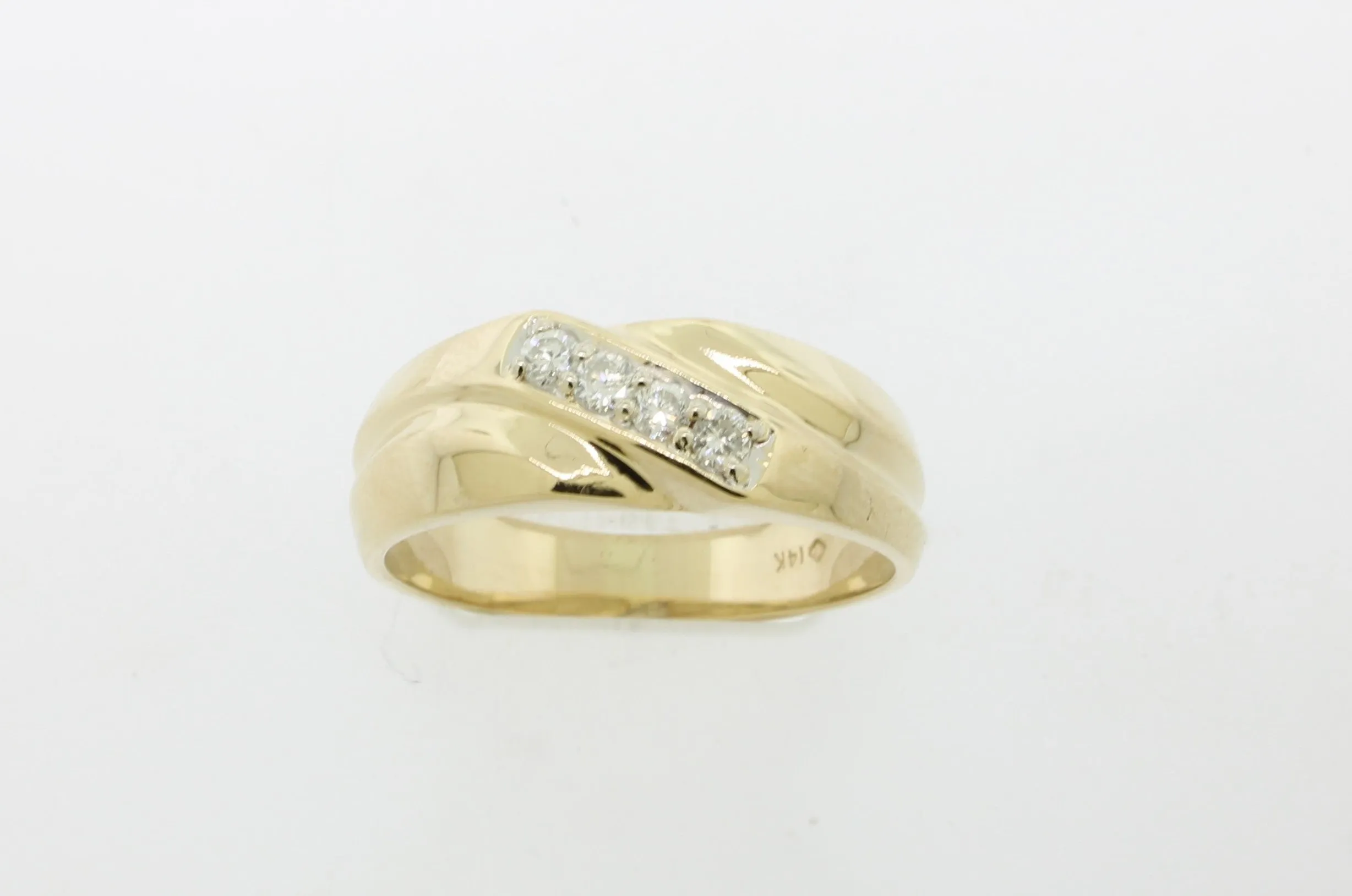 14K Yellow Gold 4 Diamond Ring .28TW (I-I1) Size 11 Preowned Jewelry