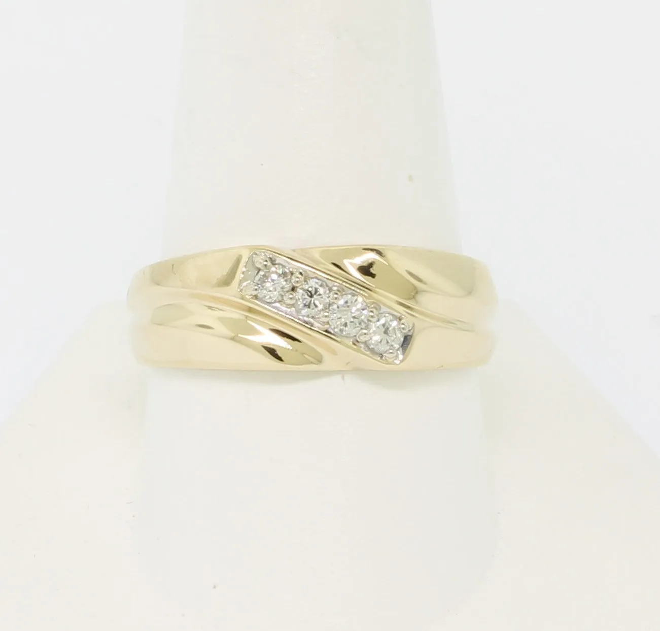 14K Yellow Gold 4 Diamond Ring .28TW (I-I1) Size 11 Preowned Jewelry
