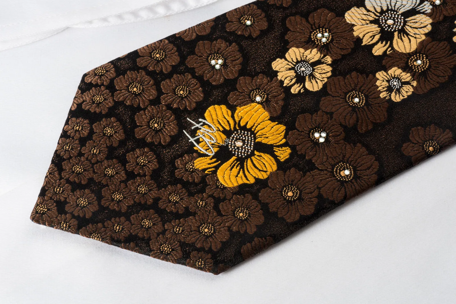 Floral On Brown Rhinestone Tie With Silver Sparkles
