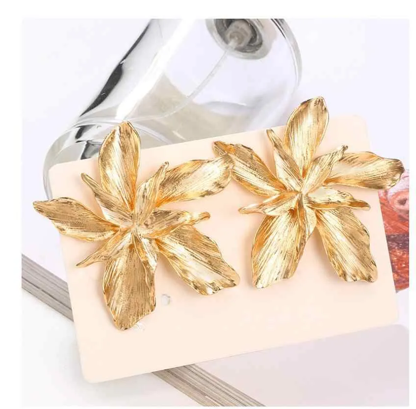 Gold Fan Earrings for Women | 18K Yellow Gold Plated