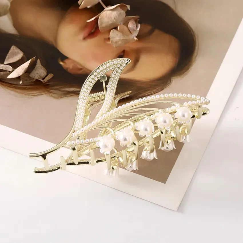 White Rose Pearl Hair Clip